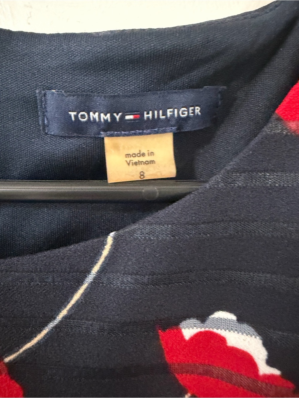 Sweater Subcategory Identification - Picture 3 of 4